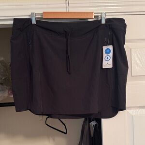 Magellan Outdoors Black Athletic Skort with Zip Pockets